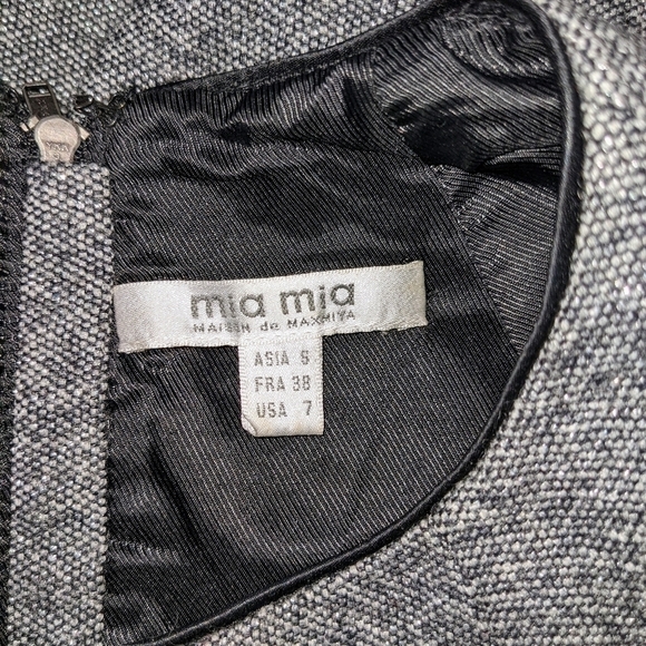 Black & White Jeweled Neckline Boxy Retro Dress with Pockets - Picture 9 of 13